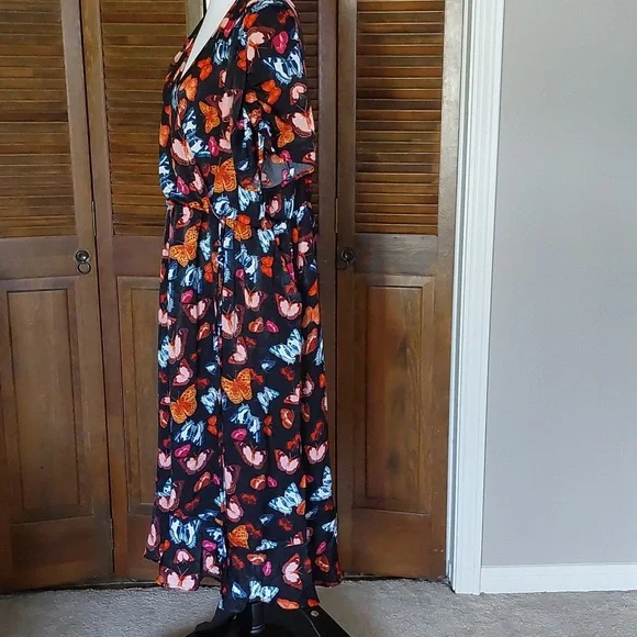 NWT Torrid Black Midi Brushed Charmeuse Butterfly Wrap Dress Sz 2X - Picture 6 of 16